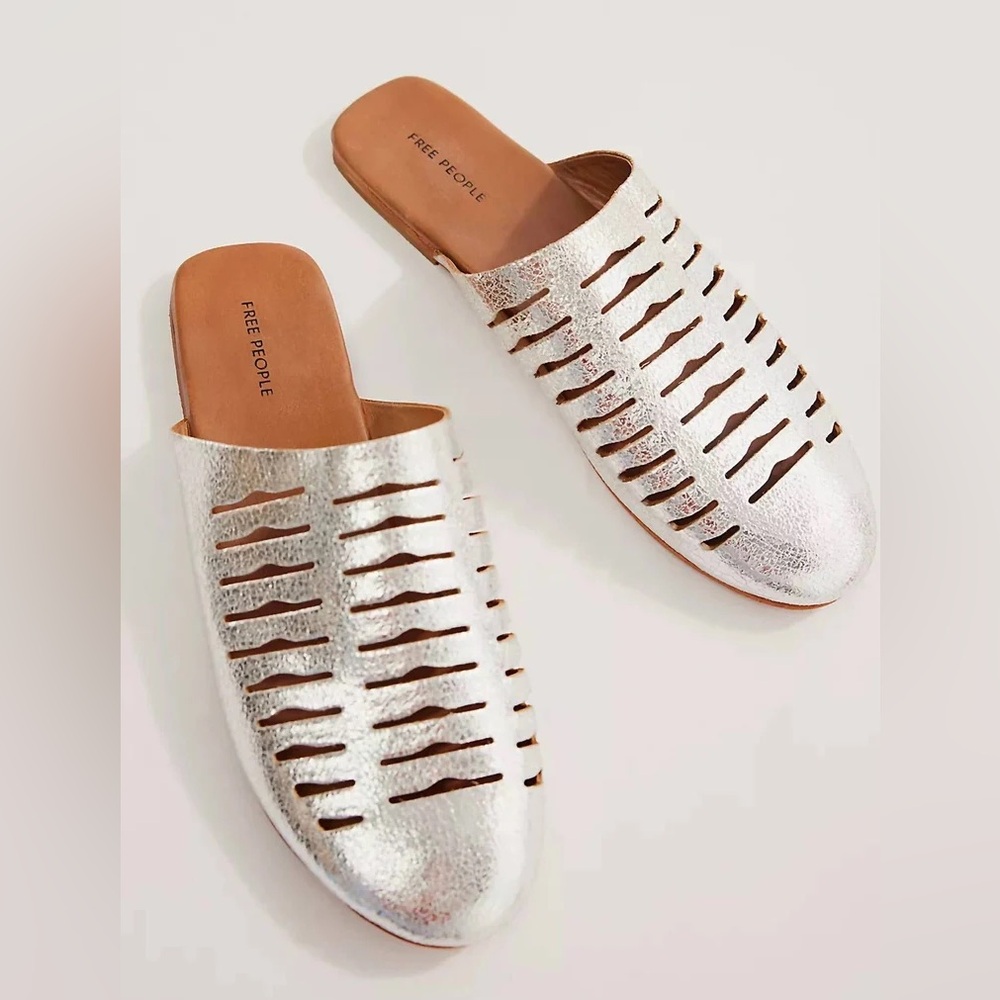 Free People Slice of Sun Silver Leather Cutout Mule Flats - Size 7.5 NWT